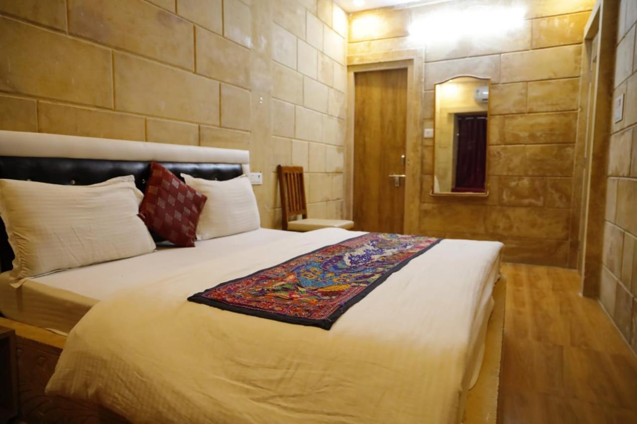 Hotel Jaswant Palace Dzsaiszalmer Szoba fotó