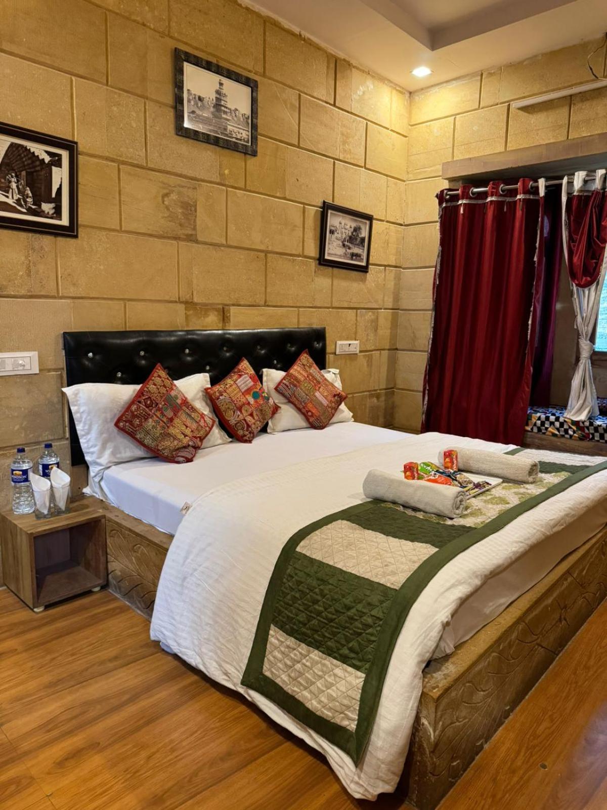 Hotel Jaswant Palace Dzsaiszalmer Kültér fotó